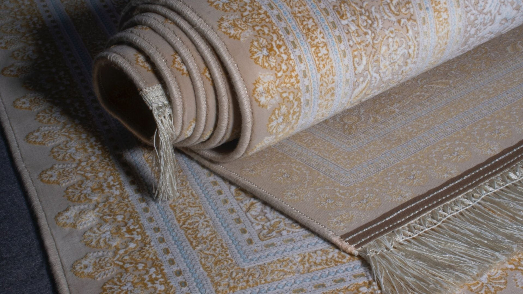 Teppiche aufeinander