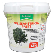 Protezione efficace per alberi e cespugli: pasta verniciante bianca contro i danni dovuti al gelo